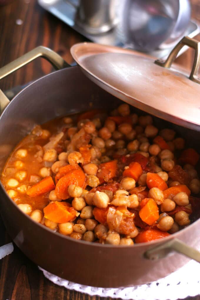 A pot of stew with Comfort food