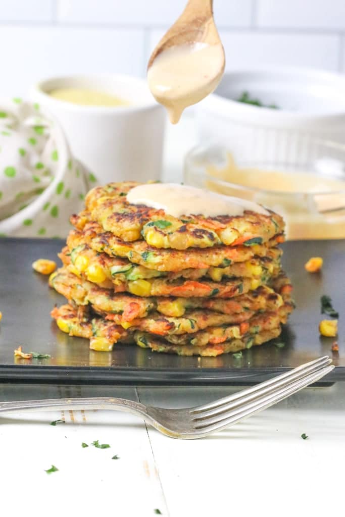 https://oohlalaitsvegan.com/wp-content/uploads/2020/06/air-fry-vegetable-fritters-25.jpg