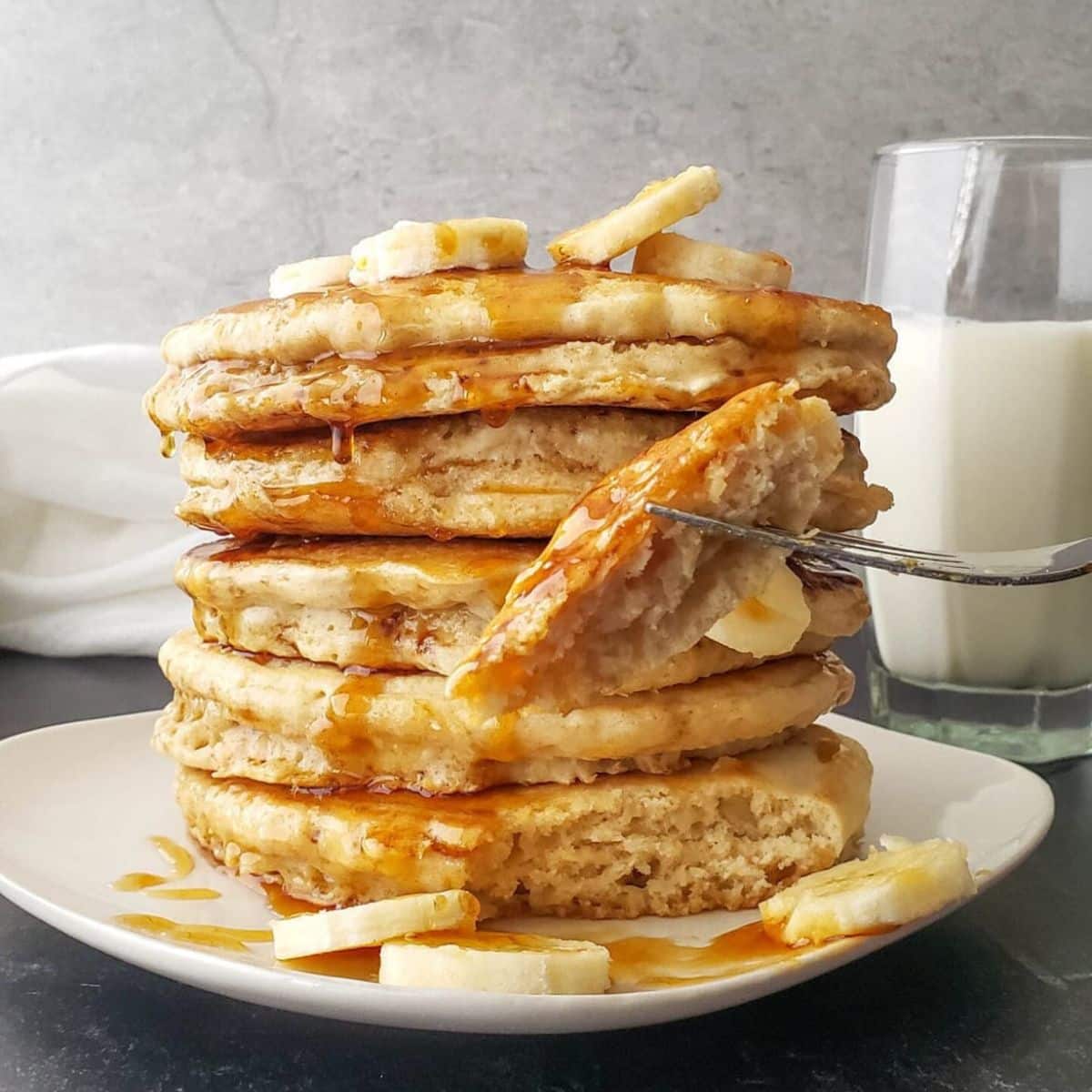 square featured image vegan banana pancakes