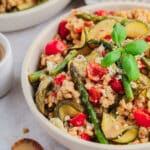 Pearl-Barley-Salad in a white bowl