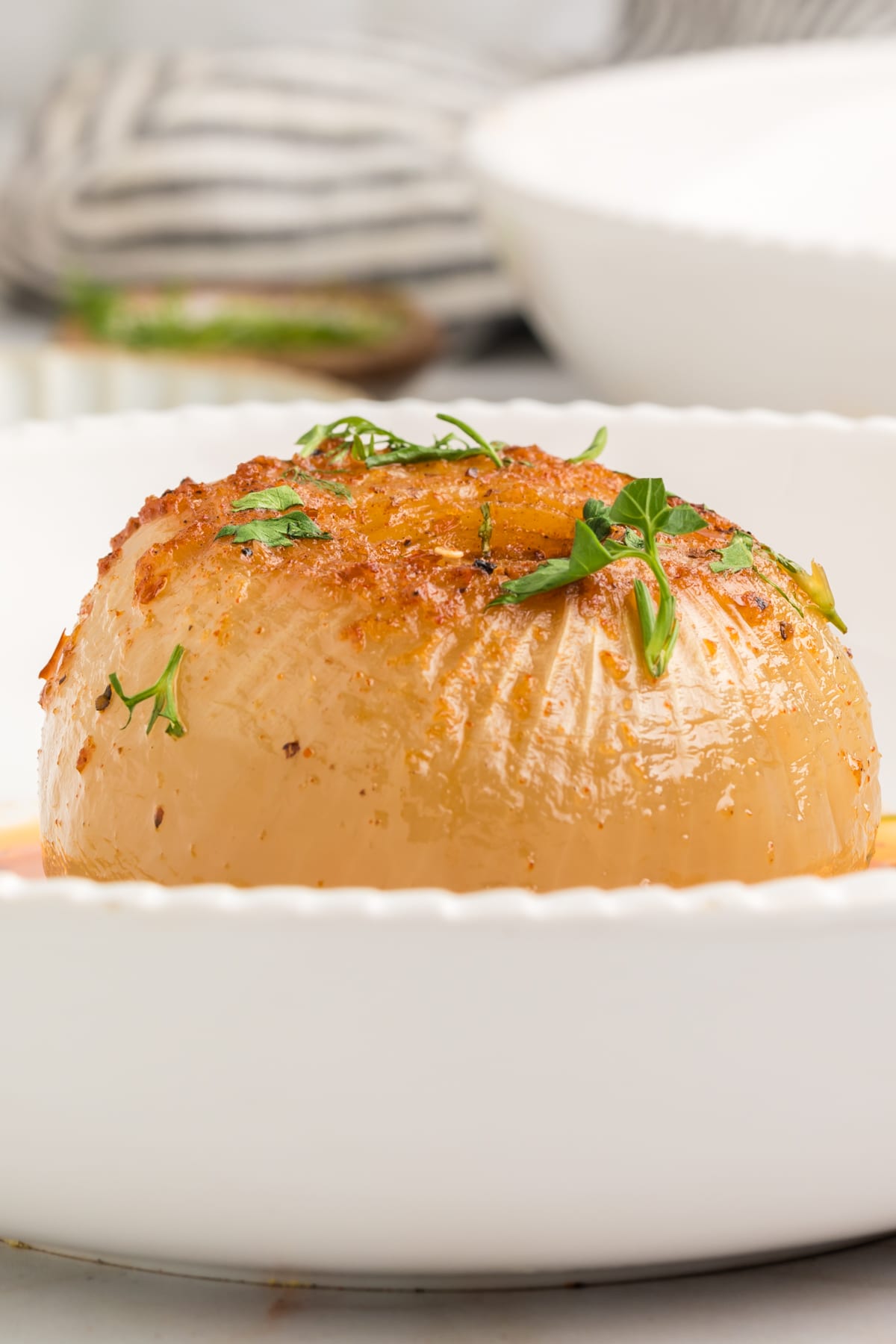 side view of onion boil